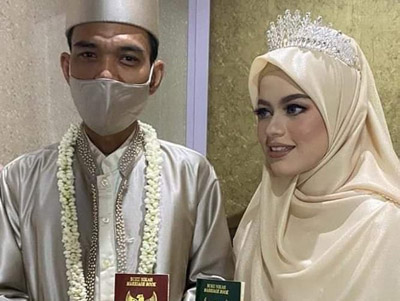 UAS dan Fatimah Az Zahra Gelar Resepsi Pernikahan Hari Ini